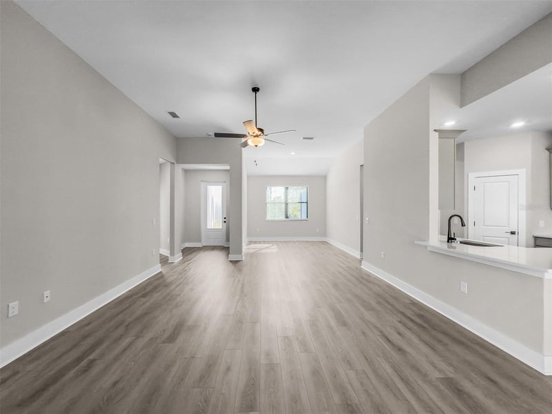 2411 Gallagher Rd, Dover, FL 33527