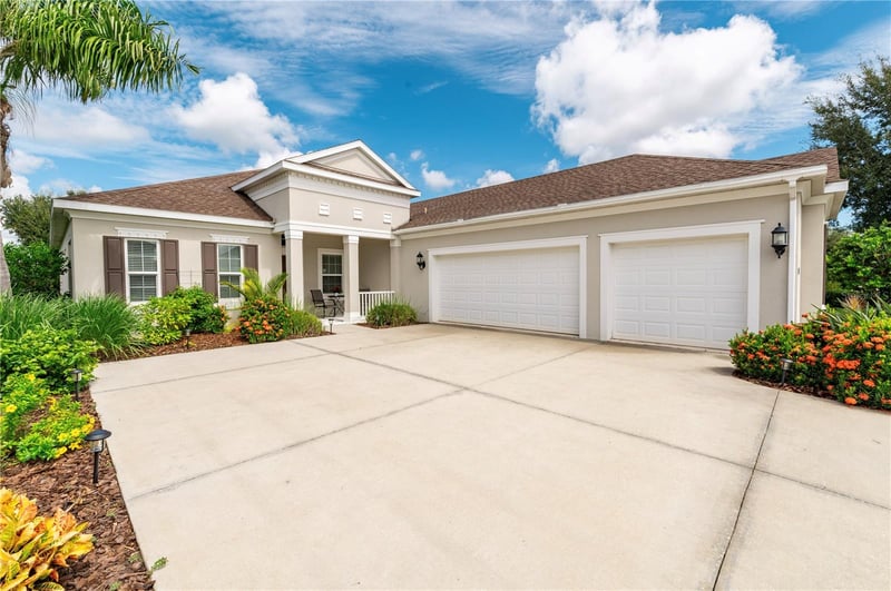 1117 Thornbury Dr, Parrish, FL 34219