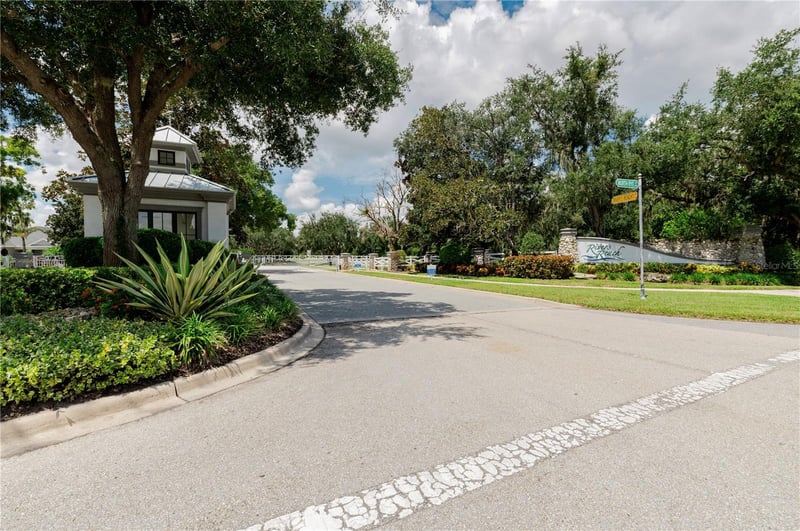 1117 Thornbury Dr, Parrish, FL 34219