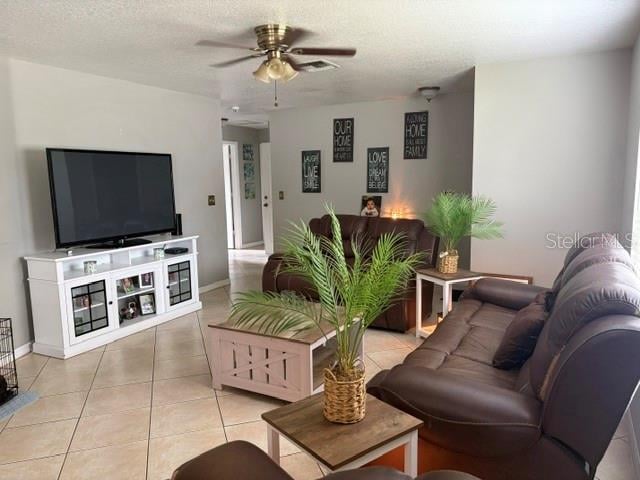 914 Nicholson St, Clearwater, FL 33755