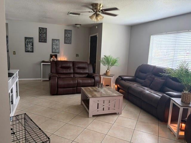 914 Nicholson St, Clearwater, FL 33755
