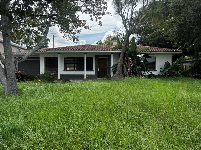 3249 54th St N, St Petersburg, FL 33710
