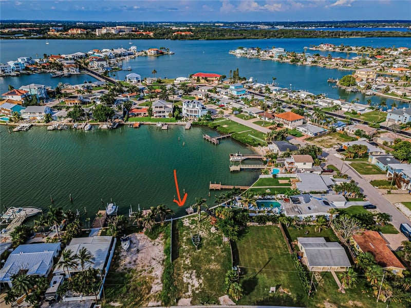 14035 E Parsley Dr, Madeira Beach, FL 33708
