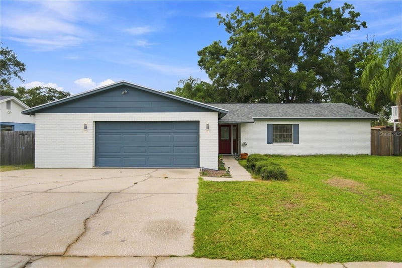 4313 Foxglen Ln, Tampa, FL 33624