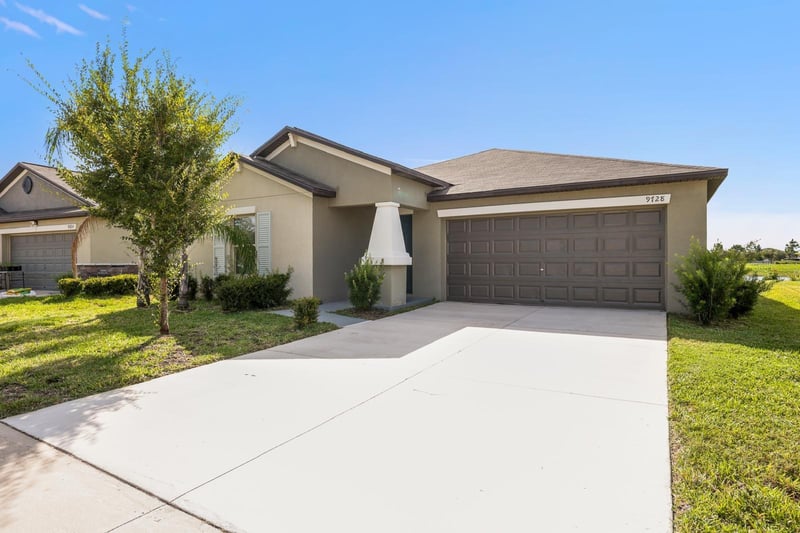9728 Channing Hill Dr, Ruskin, FL 33573