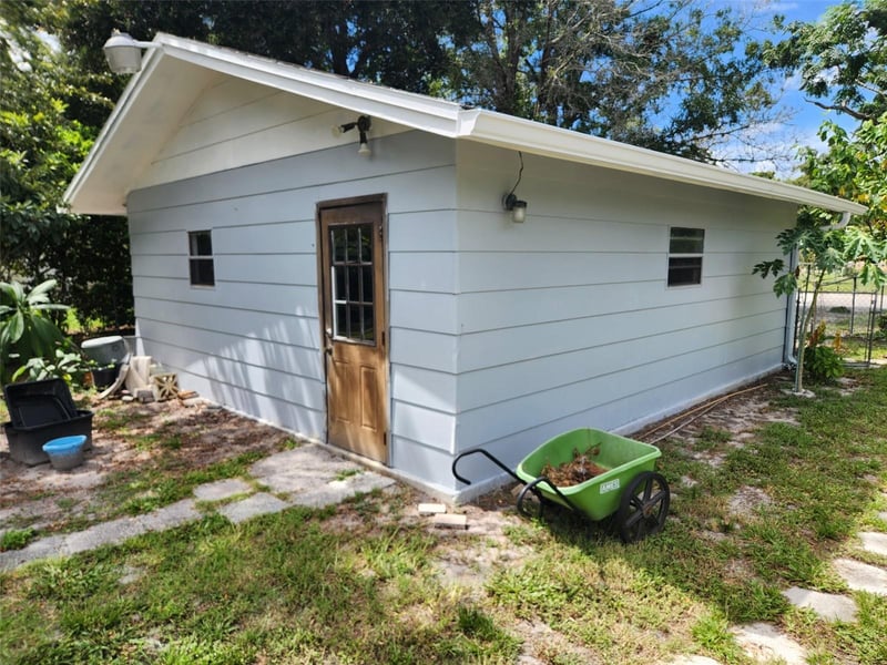 9511 Clyde St, Hudson, FL 34669