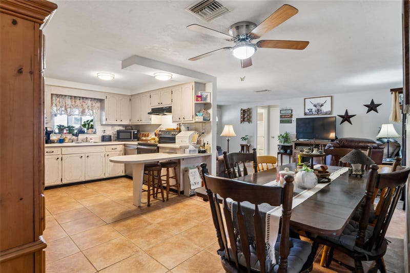 7106 Palisade Dr, Port Richey, FL 34668