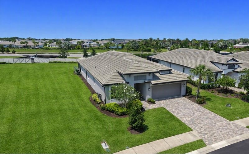 17668 Savory Mist Cir, Bradenton, FL 34211