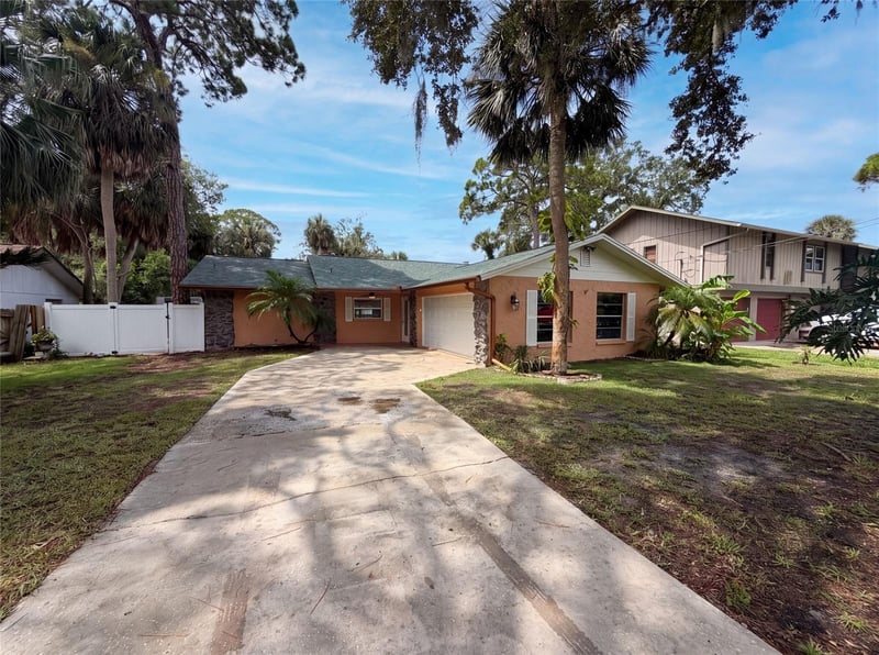 5122 Bay Blvd, Port Richey, FL 34668