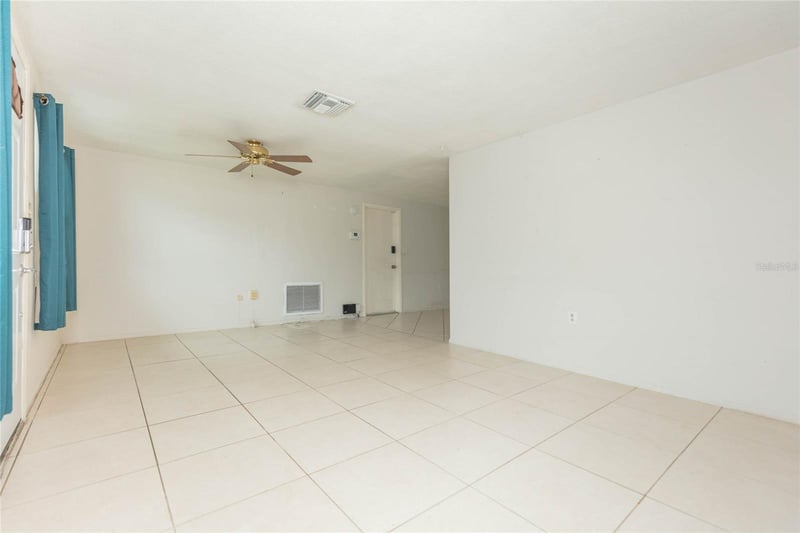 1447 Weyford Ln, Holiday, FL 34691