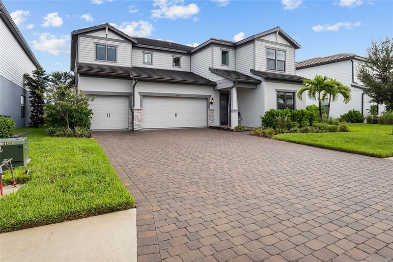 5855 Silverside Pine Ct, Bradenton, FL 34211