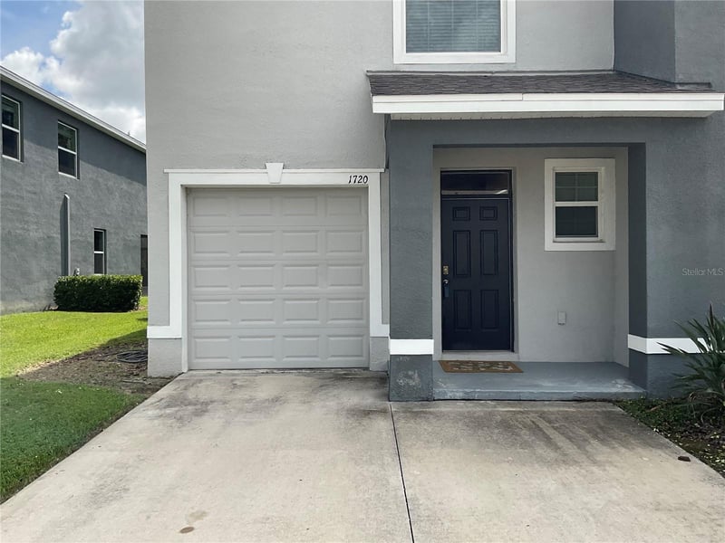 1720 Hubbell Rd, Wesley Chapel, FL 33543