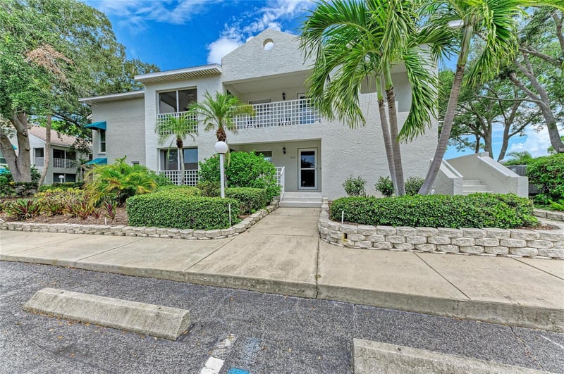 309 108th St W #309, Bradenton, FL 34209