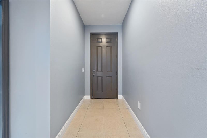 11006 Tahiti Isle Ln, Tampa, FL 33647