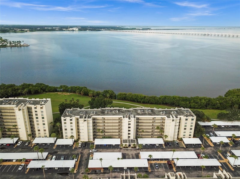 2617 Cove Cay Dr #702, Clearwater, FL 33760