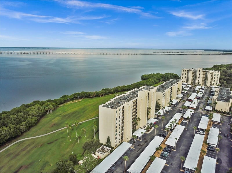 2617 Cove Cay Dr #702, Clearwater, FL 33760