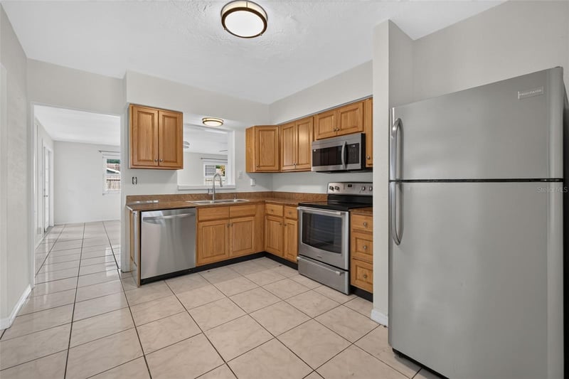 7980 52nd St N, Pinellas Park, FL 33781