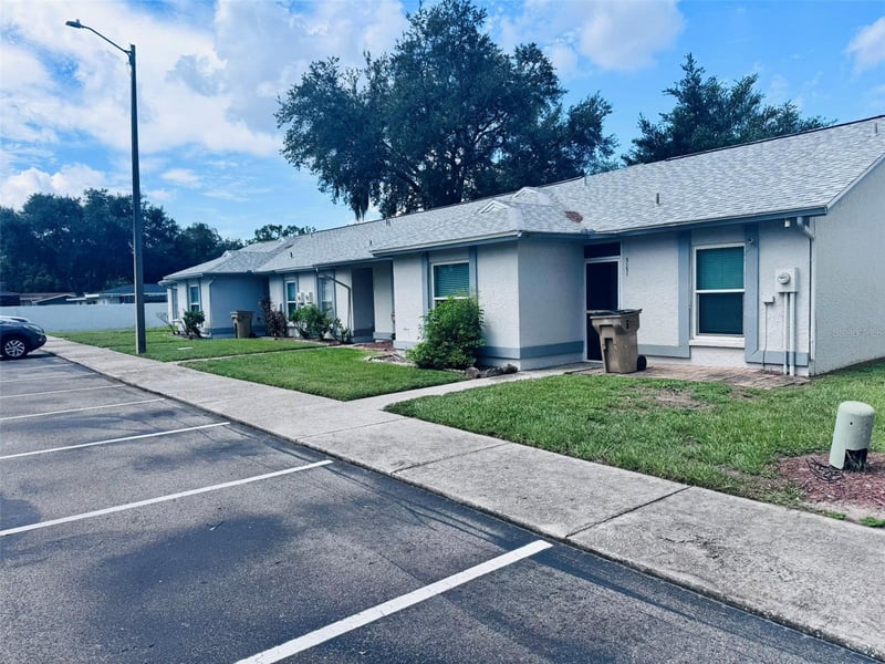 5151 Gainsville Dr, Temple Terrace, FL 33617