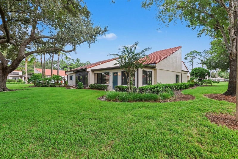 108 Seville Ct N, Plant City, FL 33566