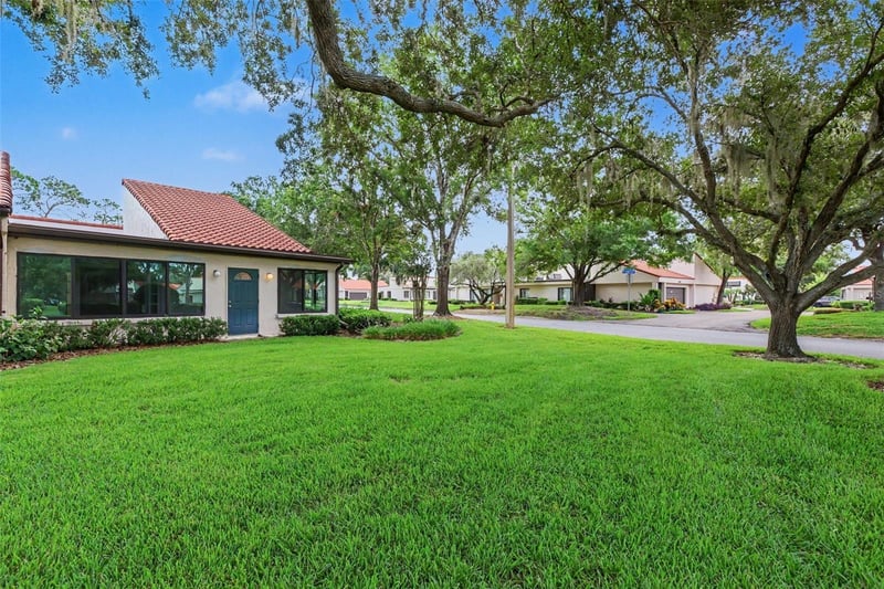 108 Seville Ct N, Plant City, FL 33566