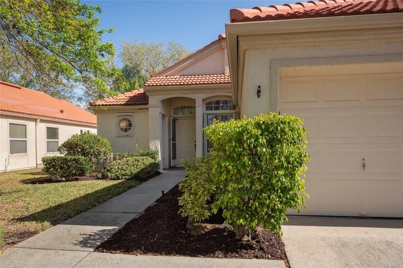 717 Lighthouse Dr, Tarpon Springs, FL 34689