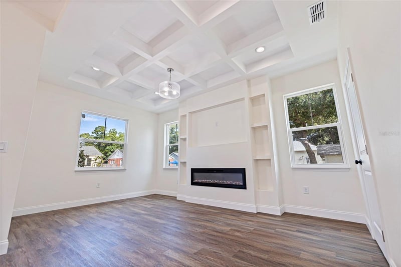 802 18th St S, St Petersburg, FL 33712