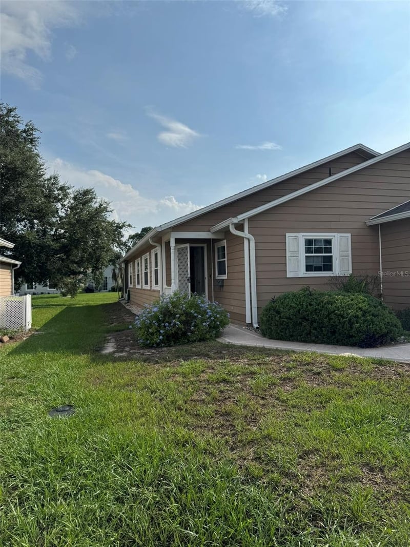 37414 Castleberry Dr, Zephyrhills, FL 33542