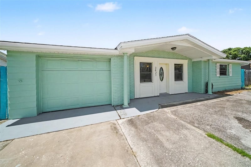 3421 Rock Royal Dr, Holiday, FL 34691
