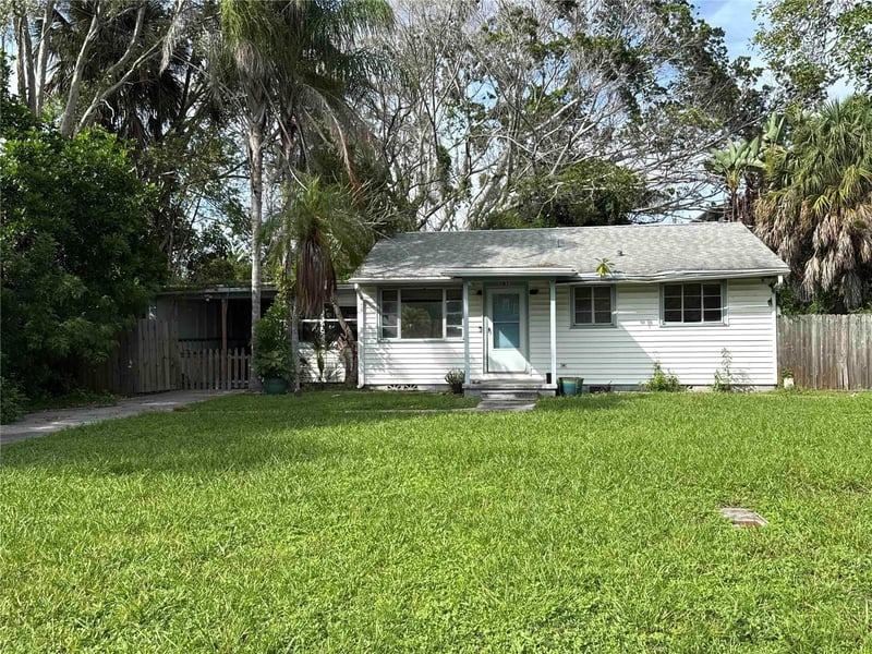 7011 Hibiscus Ave S, South Pasadena, FL 33707