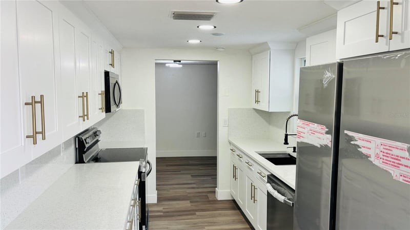 1346 Chancellor Dr, Holiday, FL 34690