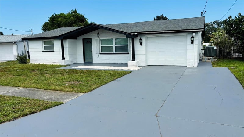1346 Chancellor Dr, Holiday, FL 34690