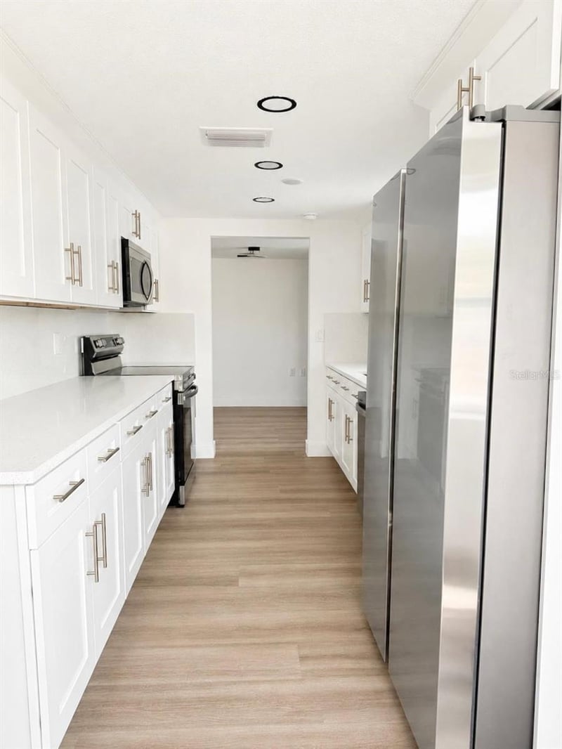 1346 Chancellor Dr, Holiday, FL 34690