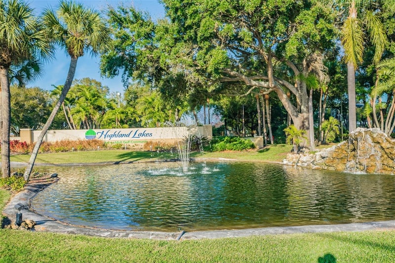 2150 Shelly Dr #B, Palm Harbor, FL 34684