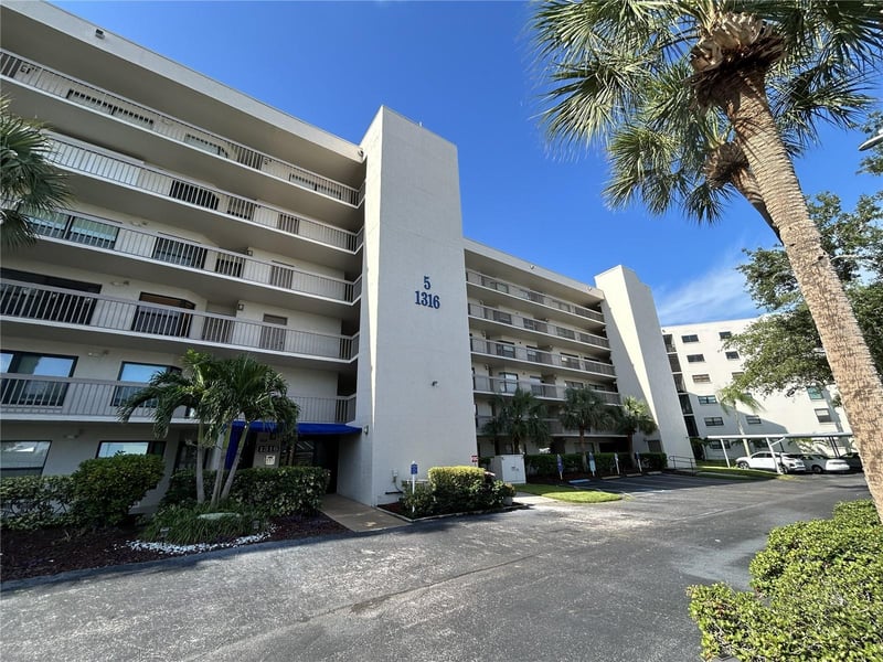 1316 Pasadena Ave S #102, South Pasadena, FL 33707