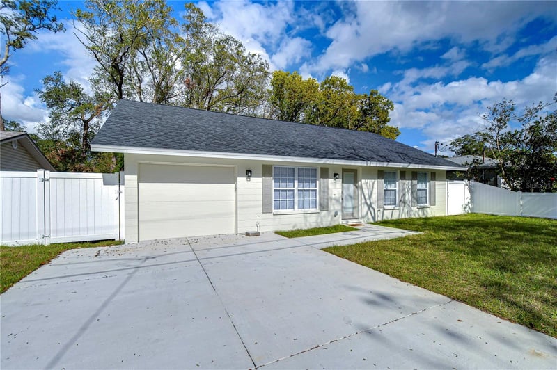 1205 W Hollywood St, Tampa, FL 33604