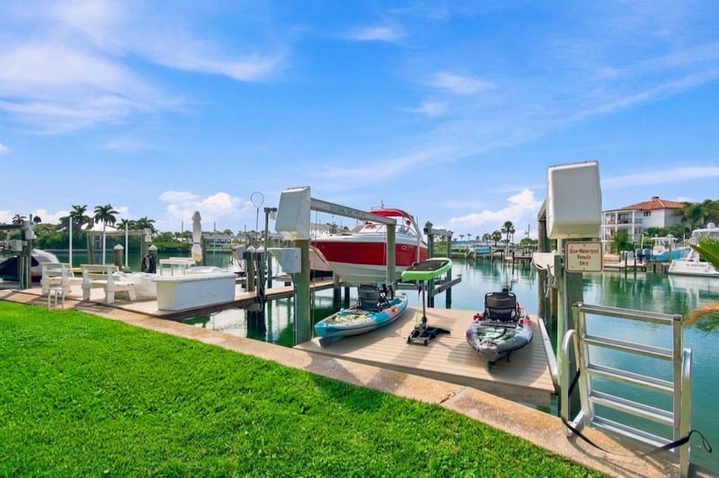 245 116th Ave #245, Treasure Island, FL 33706