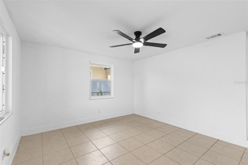 1523 W Broad St, Tampa, FL 33604