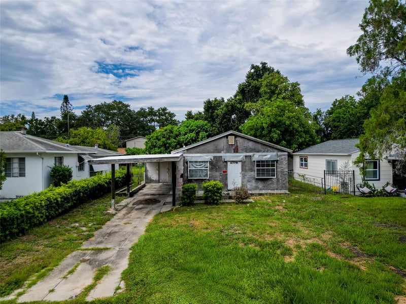 5613 20th Ave S, Gulfport, FL 33707