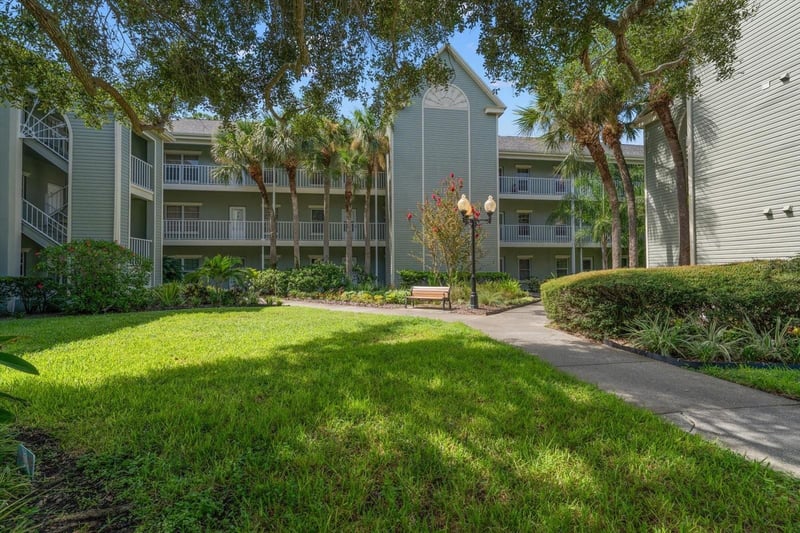330 Promenade Dr #206, Dunedin, FL 34698