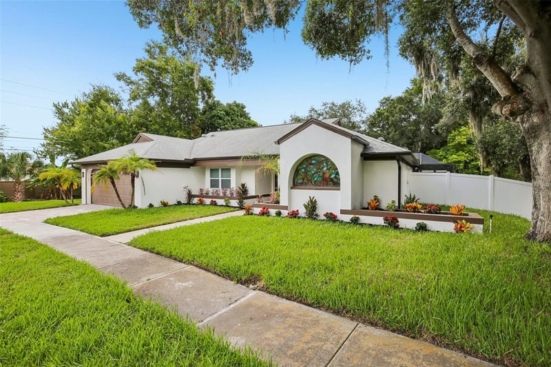 3093 Crest Dr, Clearwater, FL 33759
