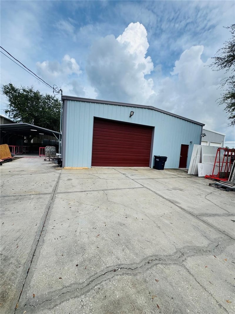 4825 N Lauber Way, Tampa, FL 33614