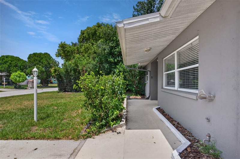 1923 Albany Dr, Clearwater, FL 33763