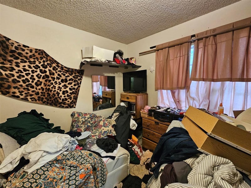 4009 E Clifton St, Tampa, FL 33610