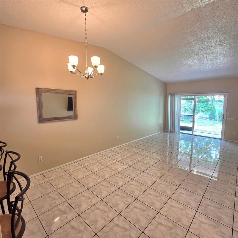 7249 Parkside Villas Dr N, St Petersburg, FL 33709