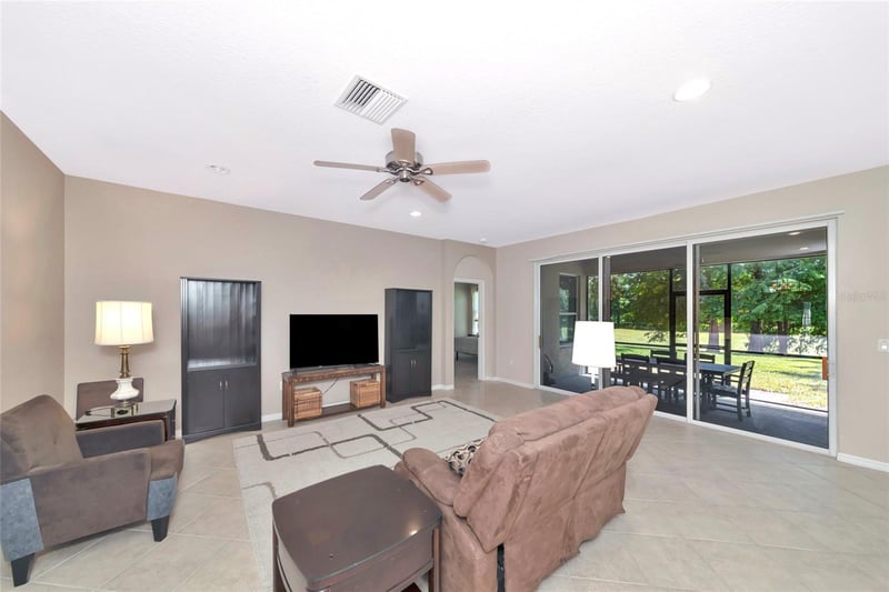 6816 46th Ter E, Bradenton, FL 34203