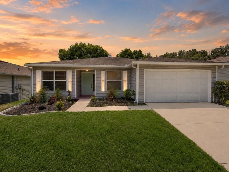 29204 Princeville Dr, San Antonio, FL 33576