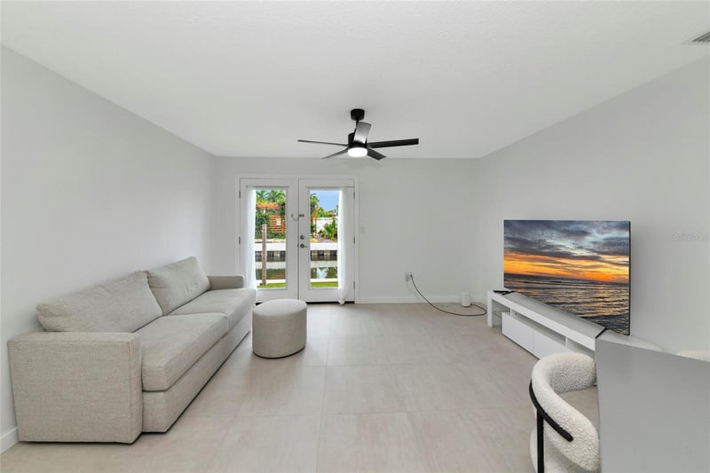 729 Saint Judes Dr S #2, Longboat Key, FL 34228