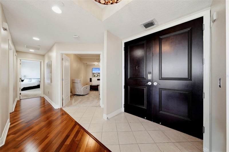 449 South 12th #2301, Tampa, FL 33602