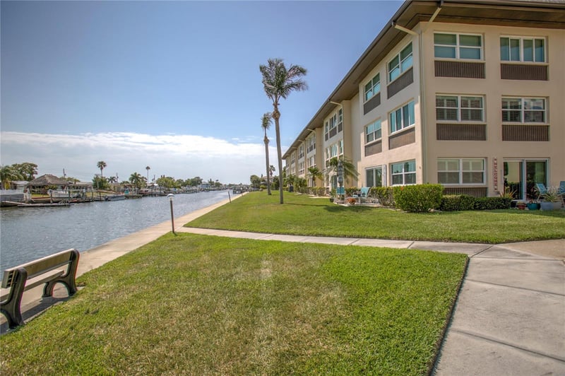 4452 Garnet Dr #306, New Port Richey, FL 34652