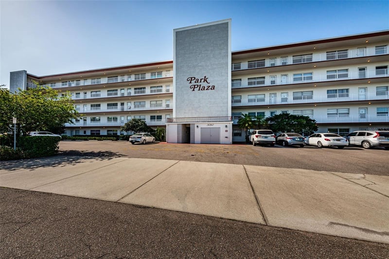 5060 76th Ave N #401, Pinellas Park, FL 33781